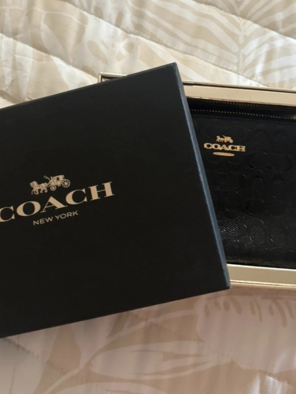 NWOT Coach Black Embossed Patent Leather Wristlet with Gold Logo - Picture 2 of 6